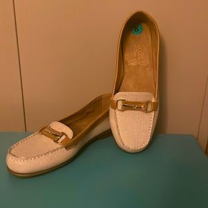 NWOT Aerosoles loafers, size 8, never worn